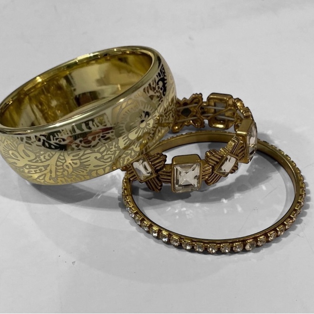 Bundle of 3 Elegant Gold Bangle Set
